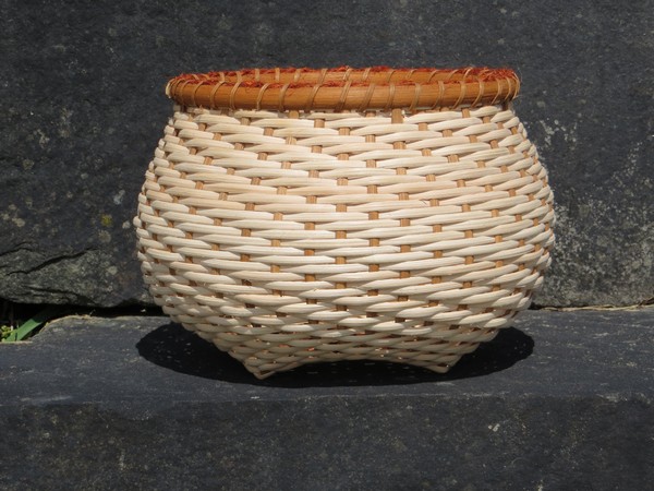 Twill Woven Cat's Head Basket